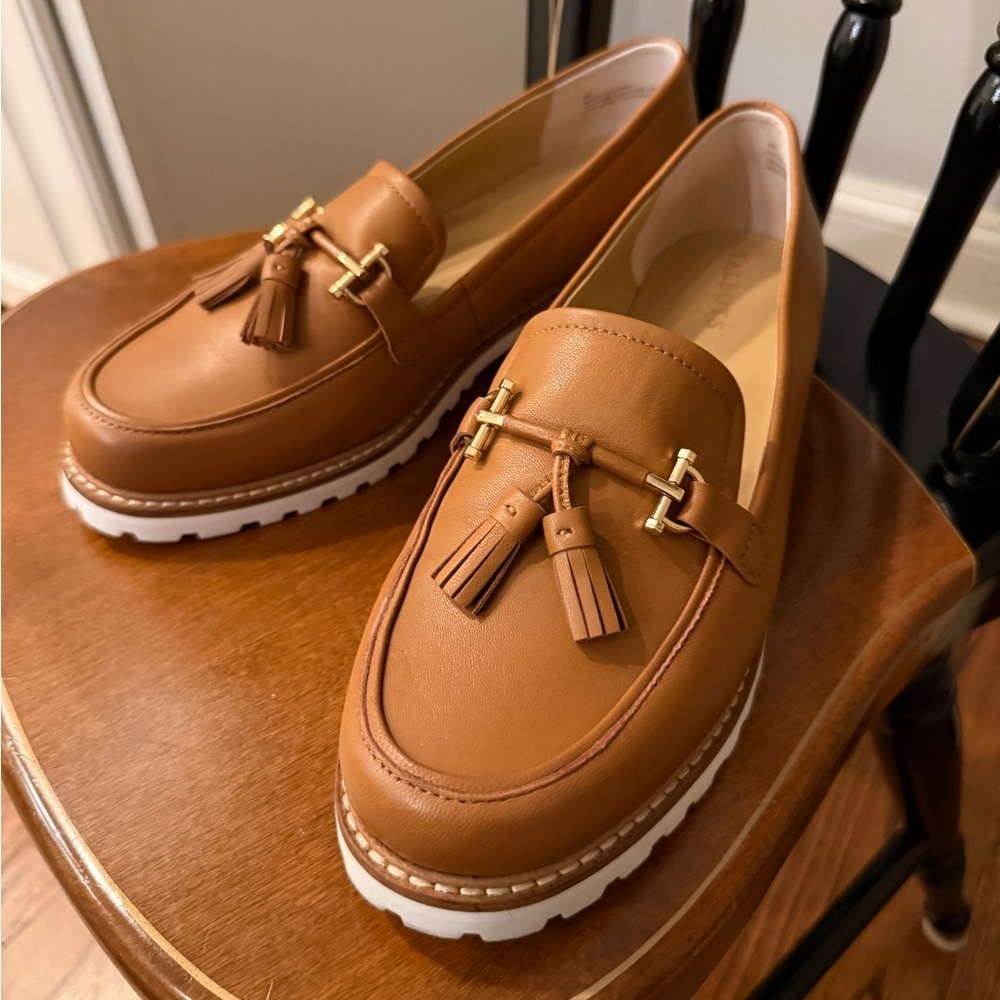Talbots Women’s Laura Tasseled Soft Nappa Loafers Flats Size 9M Preppy - Picture 2 of 15